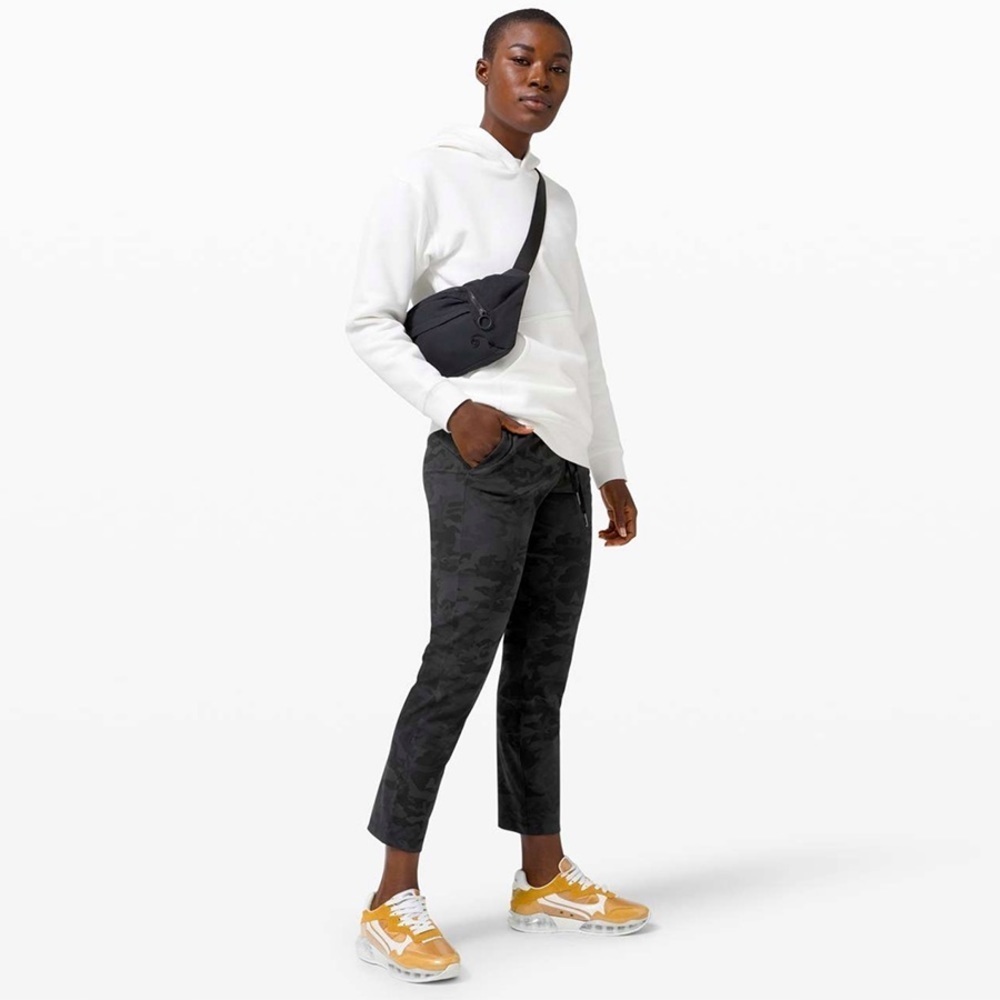 Lululemon - On The Fly 7/8 Pant - Incognito Camo Multi Grey